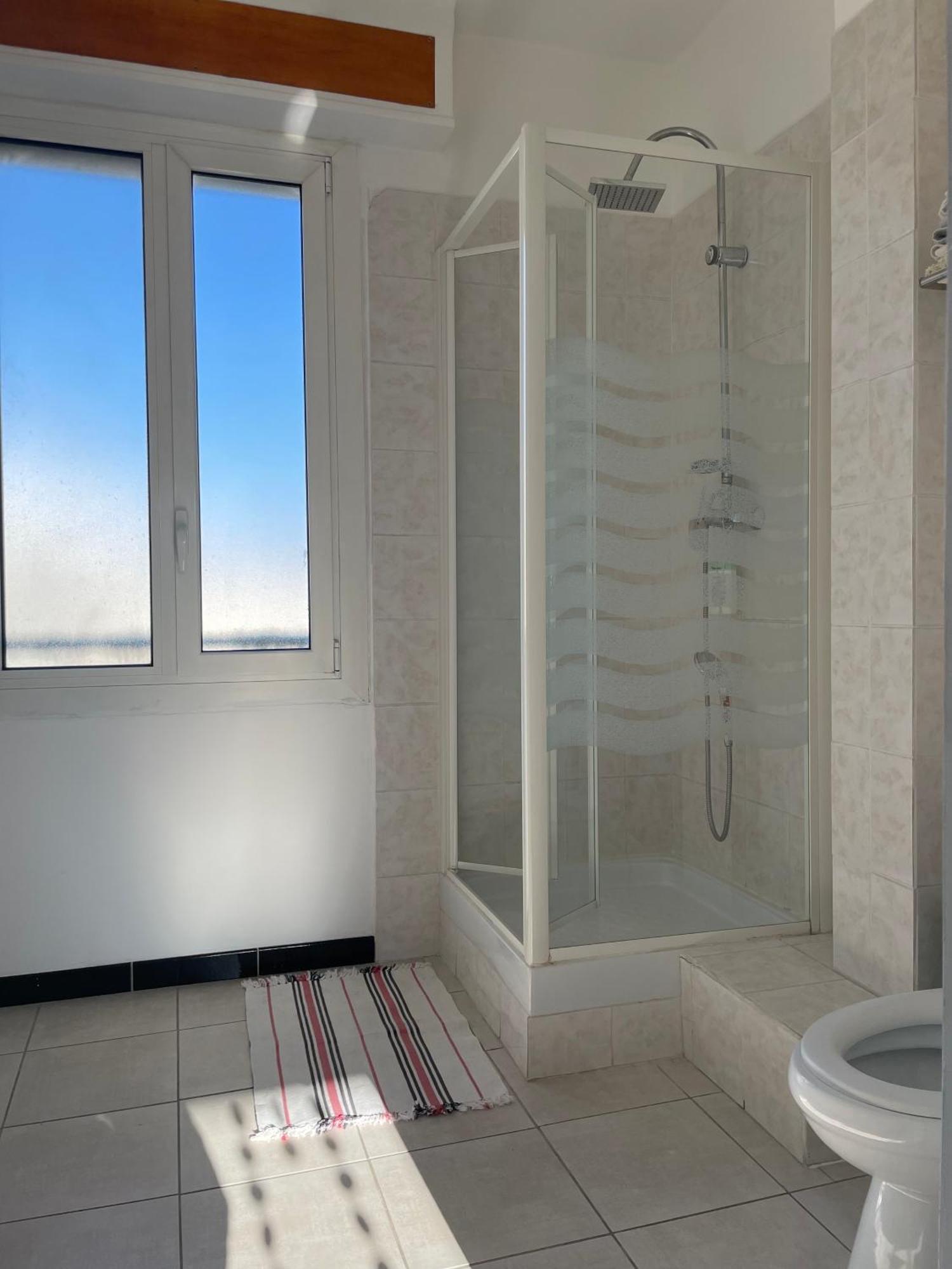 4 Personnes Appart 60 M2 Terrasse 35M2 Sejour Sud 2 Vraies Chambres Gare Saint-Charles Universite มาร์กเซย ภายนอก รูปภาพ